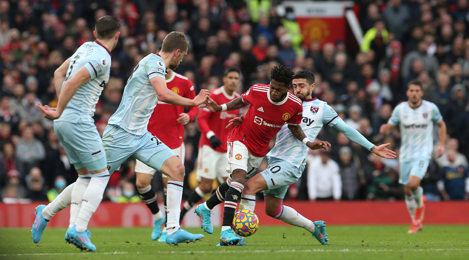 他不仅关注 他不仅关注